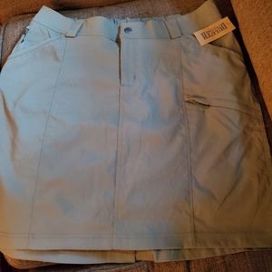 Size 14 DULUTH Skort